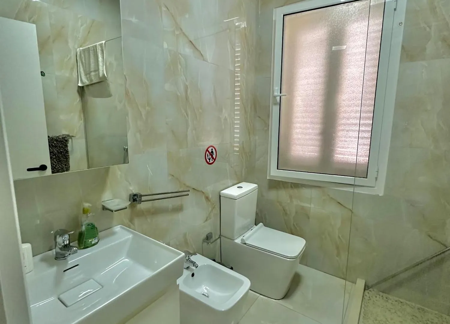 Sea Treasure Villa Голем