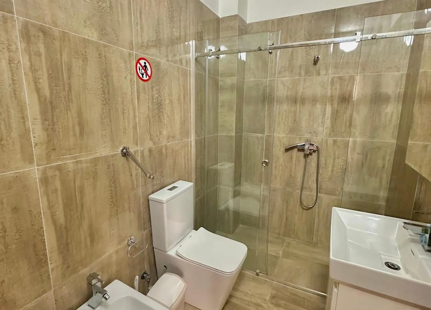 Sea Treasure Villa Голем 0*,