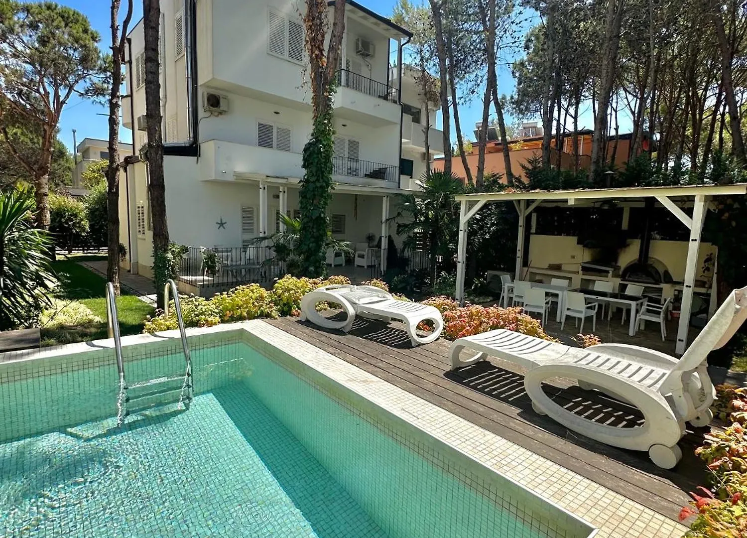 Sea Treasure Villa Golem  Albania