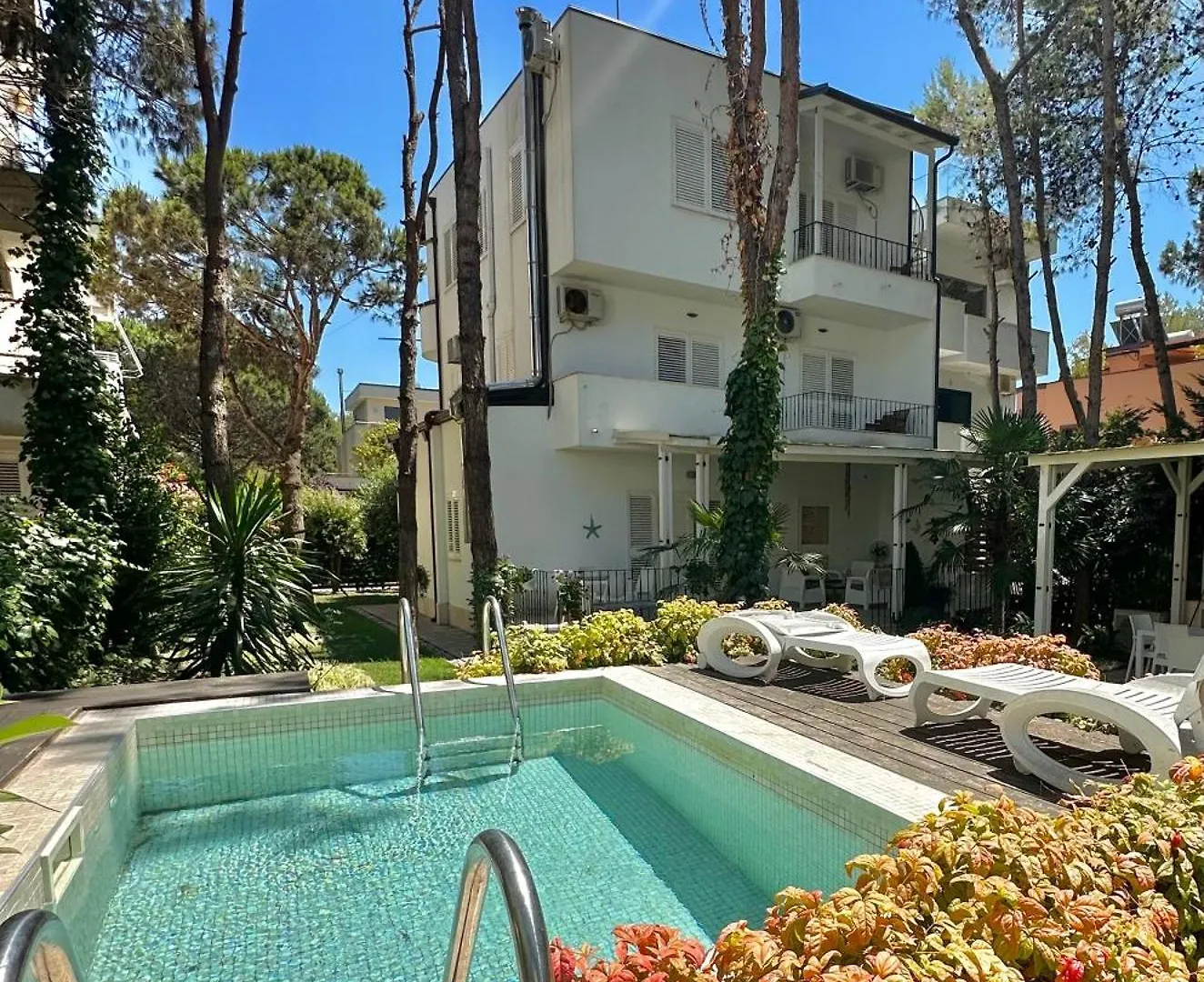 Sea Treasure Villa Golem  0*, Golem (Tirana) Albania
